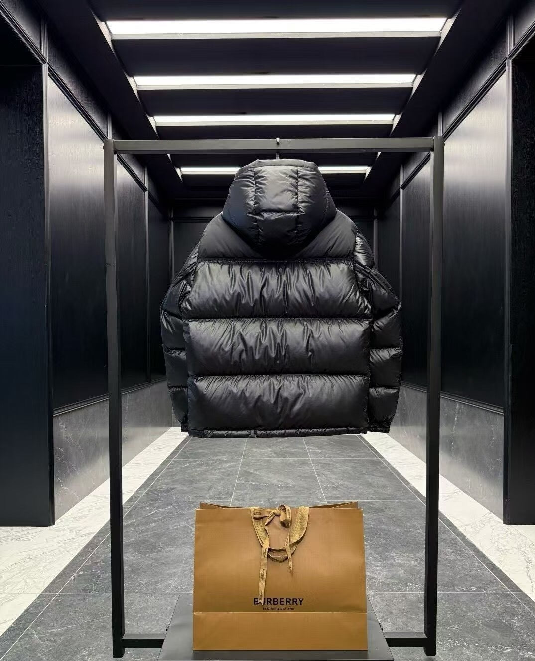 1:1 BLACK BURBERRY QUARTERZIP PUFFER